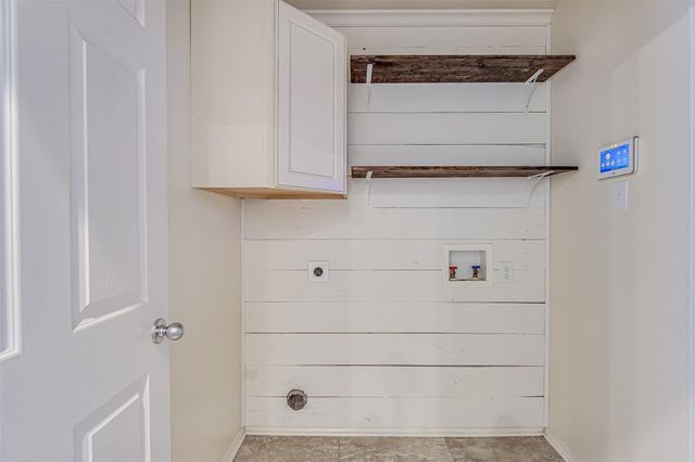 931 Hunter Lane, Burleson, TX 76028