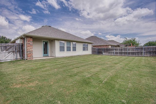 931 Hunter Lane, Burleson, TX 76028