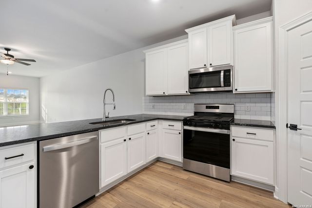 6328 Monk Landing, Converse, TX 78109