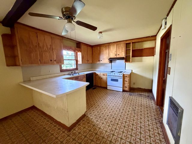 207 Melody Ln, Winchester, TN 37398