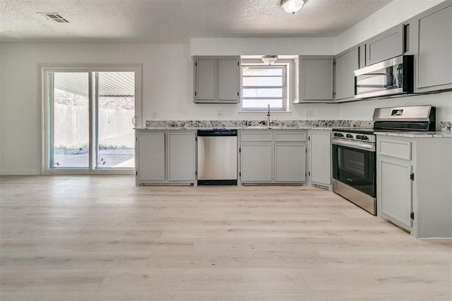 4300 Bonaparte Boulevard, Oklahoma City, OK 73110