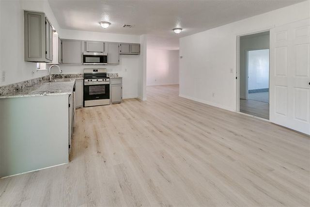 4300 Bonaparte Boulevard, Oklahoma City, OK 73110