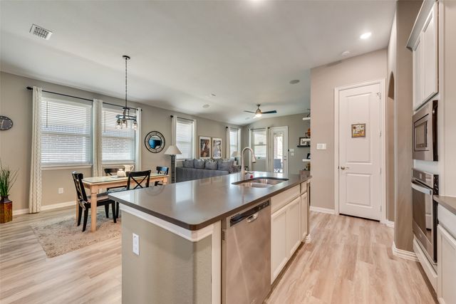 1919 Livingston Road, Irving, TX 75062