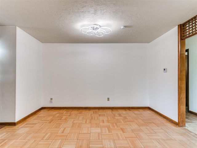 3575 Katherine Street, Choctaw, OK 73020