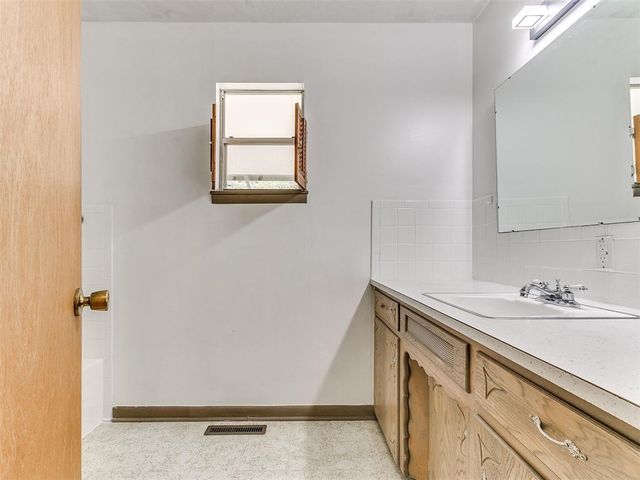 3575 Katherine Street, Choctaw, OK 73020