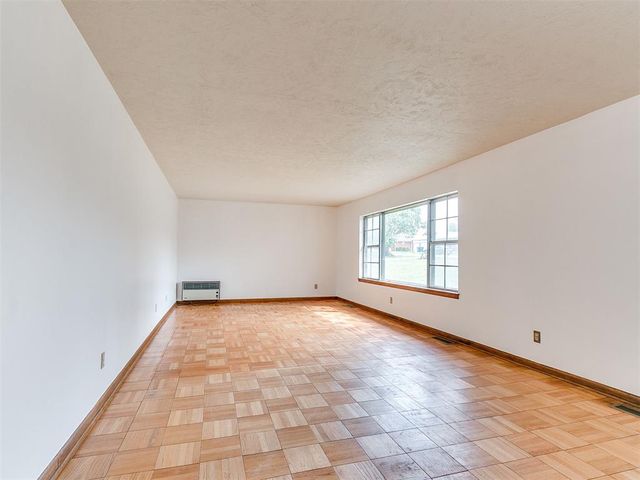 3575 Katherine Street, Choctaw, OK 73020