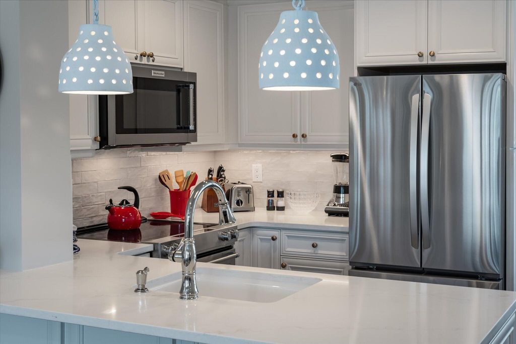 Image 17 of property listing at 9000 Palmetto Drive Drive A301, Isle Of Palms, SC 29451