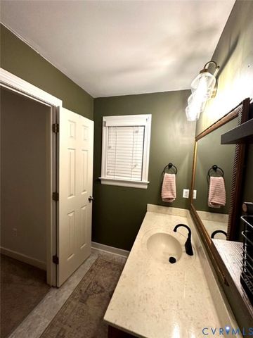 211 Pine Ridge Rd, Aylett, VA 23009