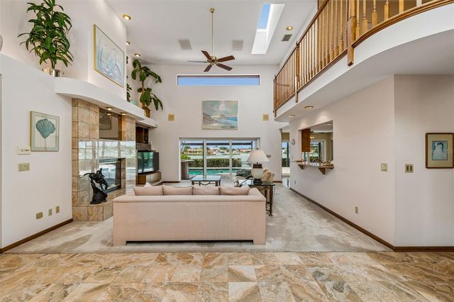 9815 BAY ISLAND DRIVE, Tampa, FL 33615