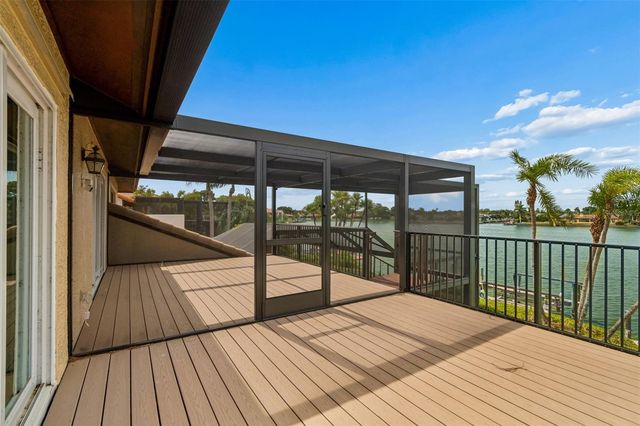 9815 BAY ISLAND DRIVE, Tampa, FL 33615