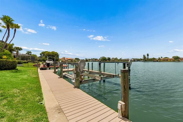 9815 BAY ISLAND DRIVE, Tampa, FL 33615