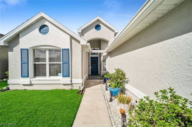 15069 Cloverdale DR, Fort Myers, FL 33919