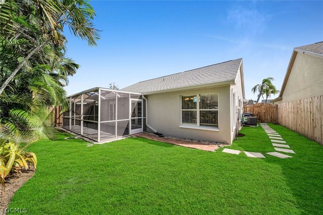 15069 Cloverdale DR, Fort Myers, FL 33919