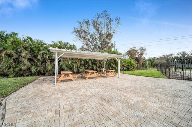 15069 Cloverdale DR, Fort Myers, FL 33919