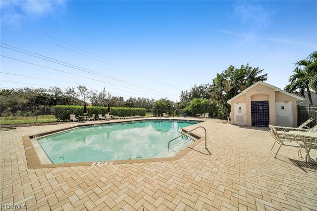 15069 Cloverdale DR, Fort Myers, FL 33919