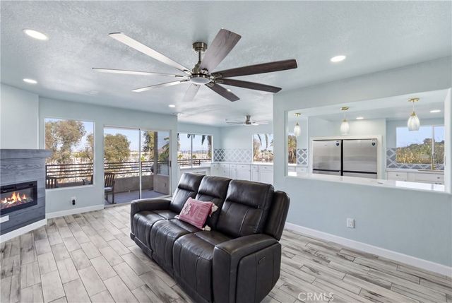2222 S Mesa 8, San Pedro, CA 90731