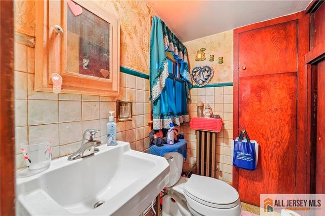 531 Penn Street, Perth Amboy, NJ 08861