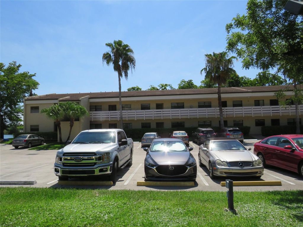 4491 Crystal Lake Drive 203B, Deerfield Beach, FL 33064