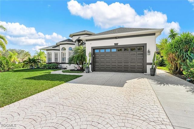 8761 Timber Run CT, Fort Myers, FL 33908