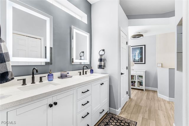 8761 Timber Run CT, Fort Myers, FL 33908