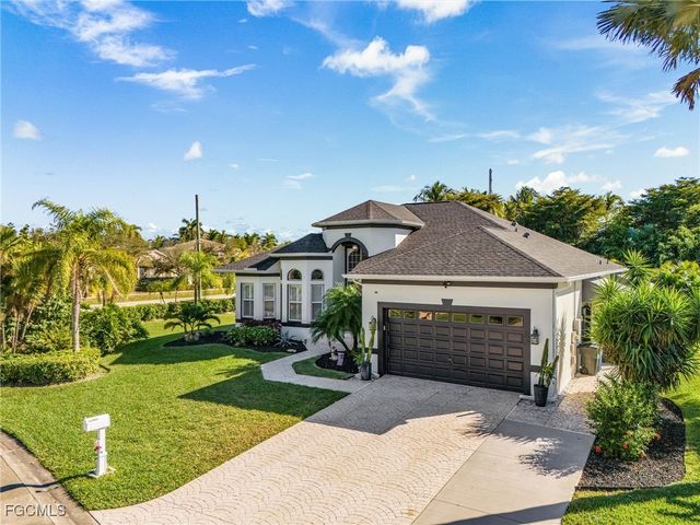 8761 Timber Run CT, Fort Myers, FL 33908