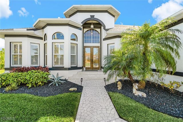 8761 Timber Run CT, Fort Myers, FL 33908