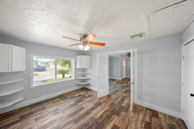 3613 83rd Street, Galveston, TX 77554