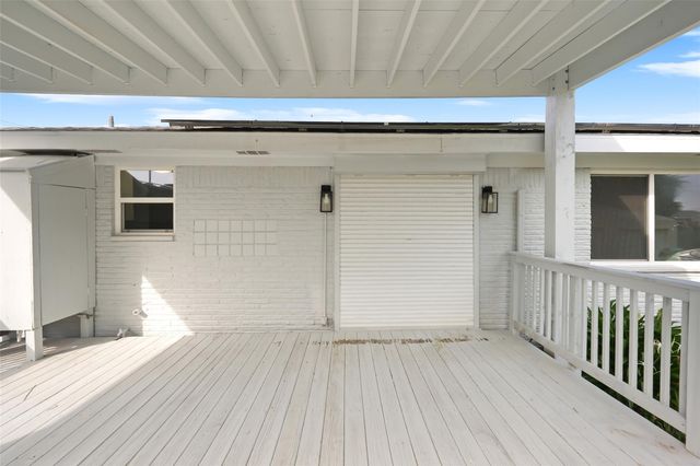 3613 83rd Street, Galveston, TX 77554