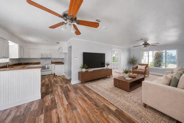 3613 83rd Street, Galveston, TX 77554
