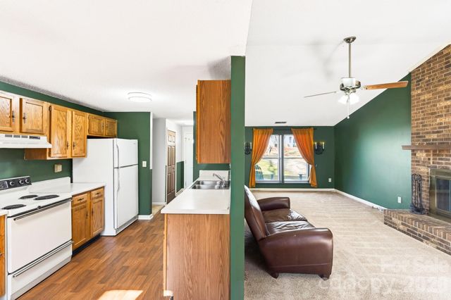 5620 Running Wood Lane, Charlotte, NC 28215