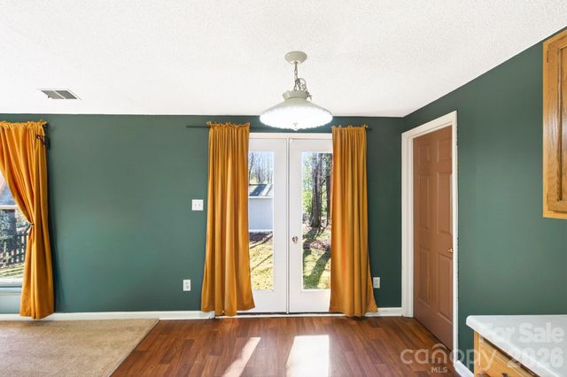 5620 Running Wood Lane, Charlotte, NC 28215