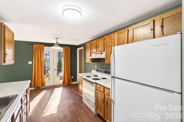 5620 Running Wood Lane, Charlotte, NC 28215