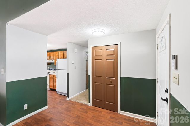 5620 Running Wood Lane, Charlotte, NC 28215