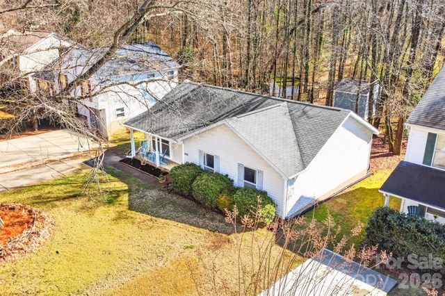 5620 Running Wood Lane, Charlotte, NC 28215