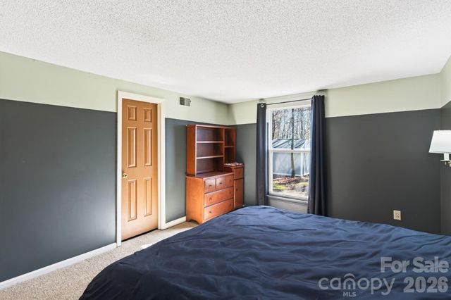 5620 Running Wood Lane, Charlotte, NC 28215