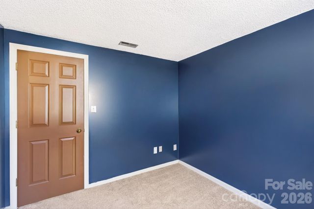 5620 Running Wood Lane, Charlotte, NC 28215