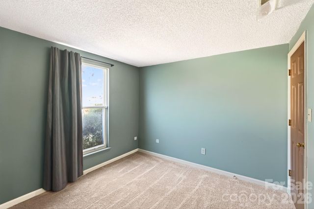 5620 Running Wood Lane, Charlotte, NC 28215