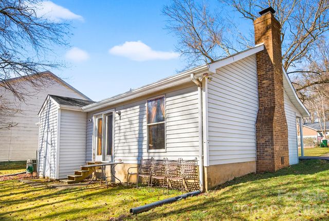 5620 Running Wood Lane, Charlotte, NC 28215