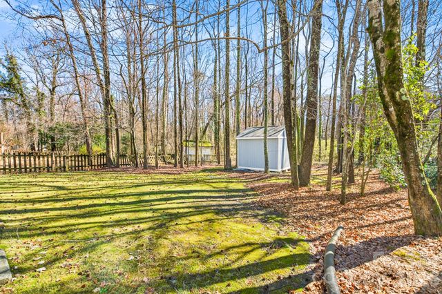 5620 Running Wood Lane, Charlotte, NC 28215