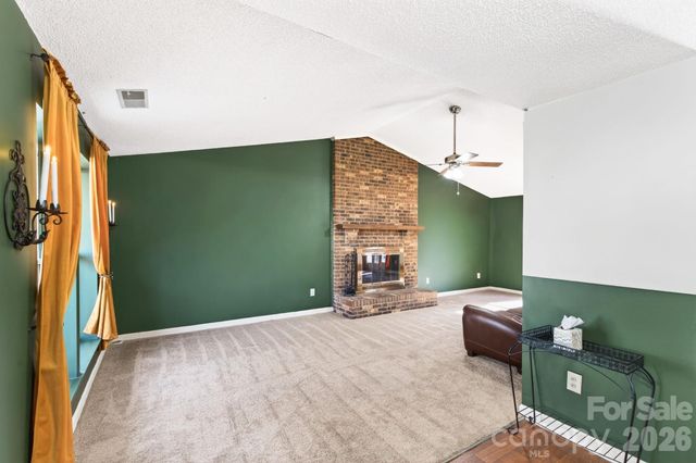 5620 Running Wood Lane, Charlotte, NC 28215