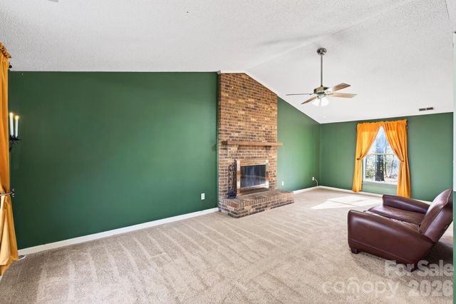 5620 Running Wood Lane, Charlotte, NC 28215