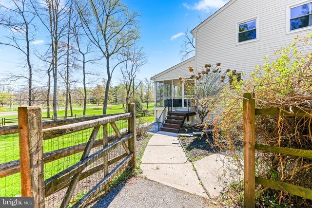 2117 WOODFORK RD, Lutherville Timonium, MD 21093
