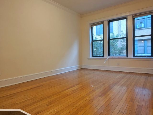 2336 N Spaulding Avenue 1B, Chicago, IL 60647