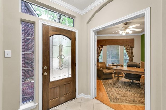 10 Clarewood Court, The Woodlands, TX 77385