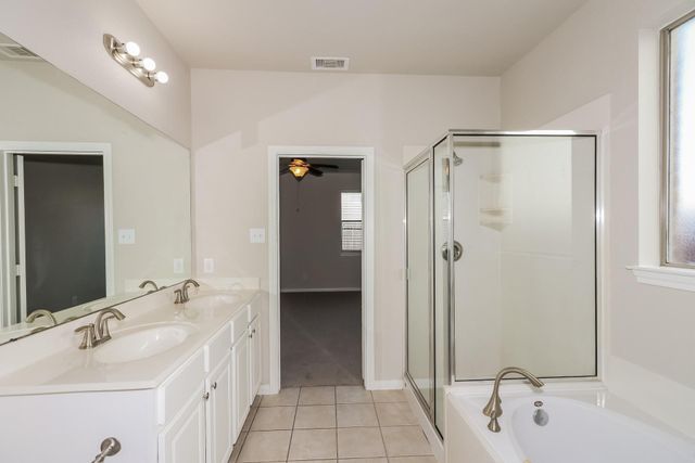 1650 Bonnyton Lane, Houston, TX 77014