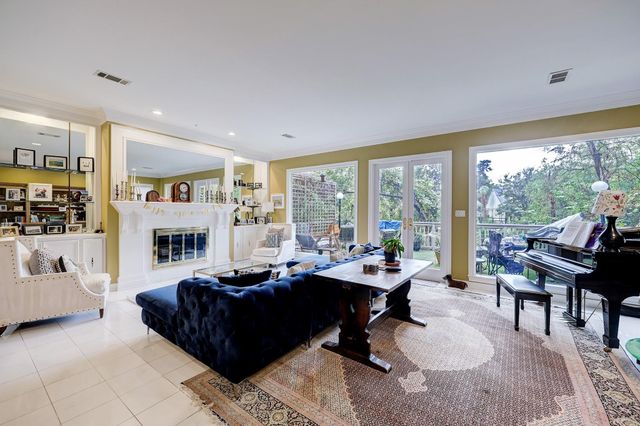 9531 Bayou Brook Street, Houston, TX 77063