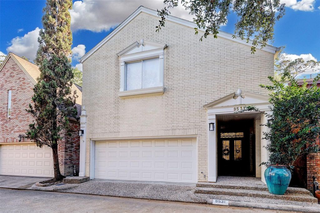 9531 Bayou Brook Street, Houston, TX 77063