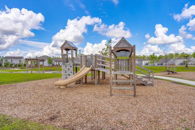 354 Bering Lane, Summerville, SC 29486