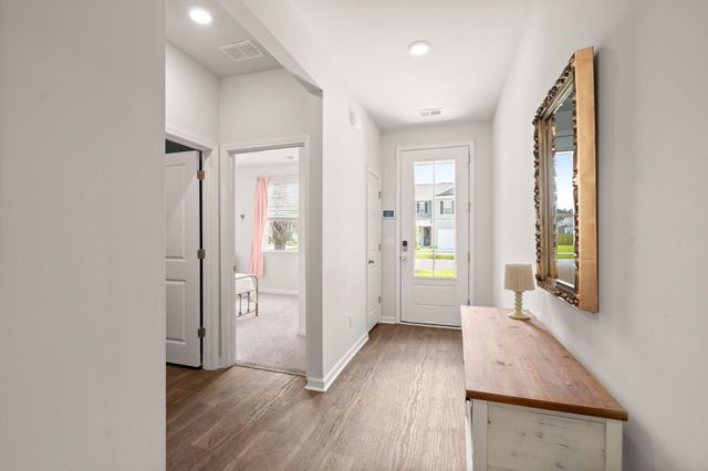 354 Bering Lane, Summerville, SC 29486