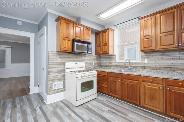 4507 OREGON Street, Detroit, MI 48204